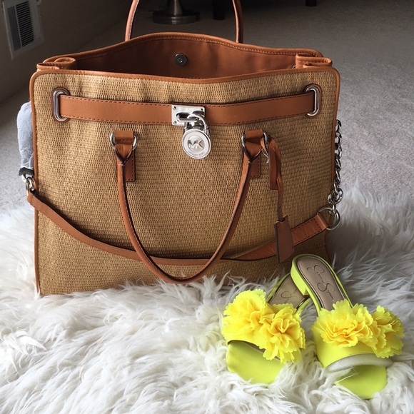 NWTMichael Michael Kors Hamilton Luggage Tote - Picture 2 of 8